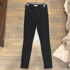 Black Skinny Jeans